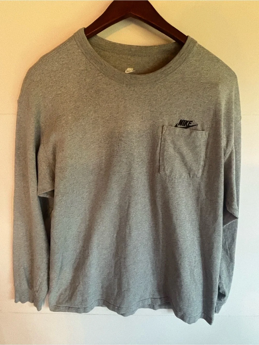 Nike The Nike Tee Cotton Jersey Gray Pocket Logo Crew Neck Tee Men L Loose Fi